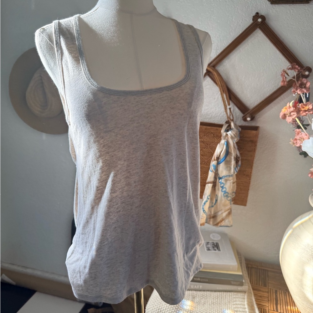 Casual Light Gray Tank Top for Women